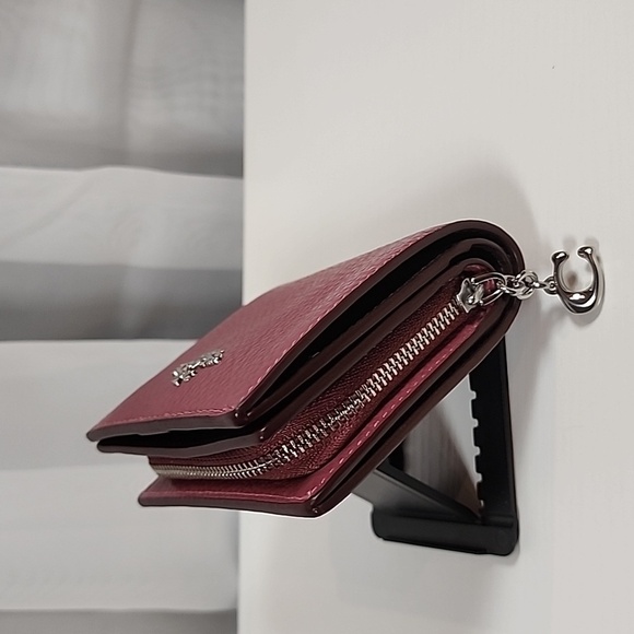 Coach Snap Wallet - Picture 5 of 7